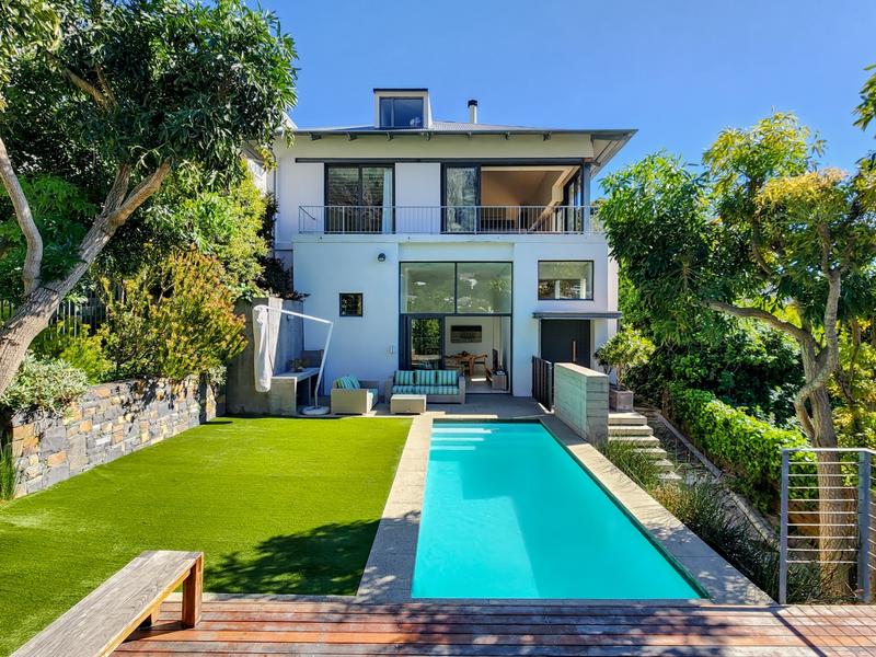 4 Bedroom Property for Sale in Higgovale Western Cape